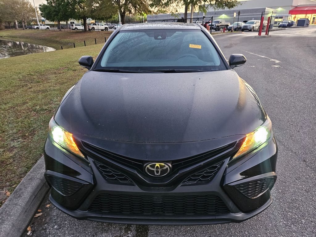 2023 Toyota Camry SE 8