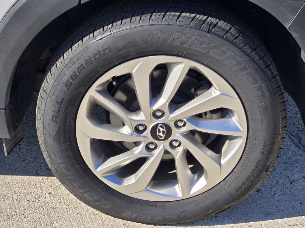 2017 Hyundai Tucson SE Silver at Traditions Chevrolet