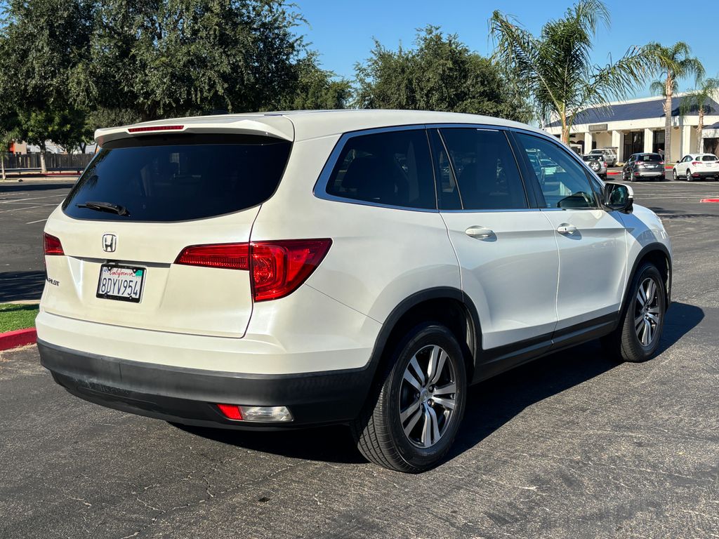 Thumbnail: 2018 Honda Pilot - 5