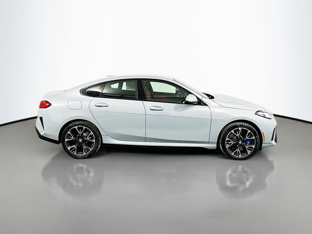 2025 BMW 2 Series  4