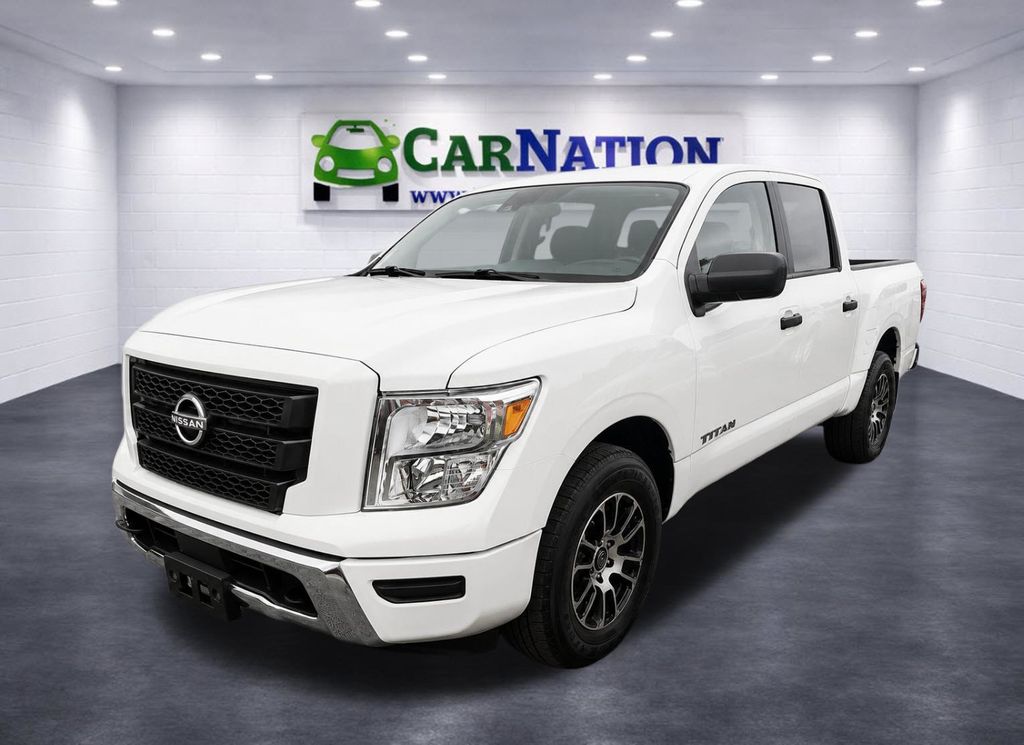 Photo 1 of 2023 Nissan Titan SV
