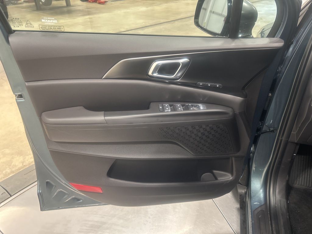 new 2026 Kia Carnival car, priced at $47,685