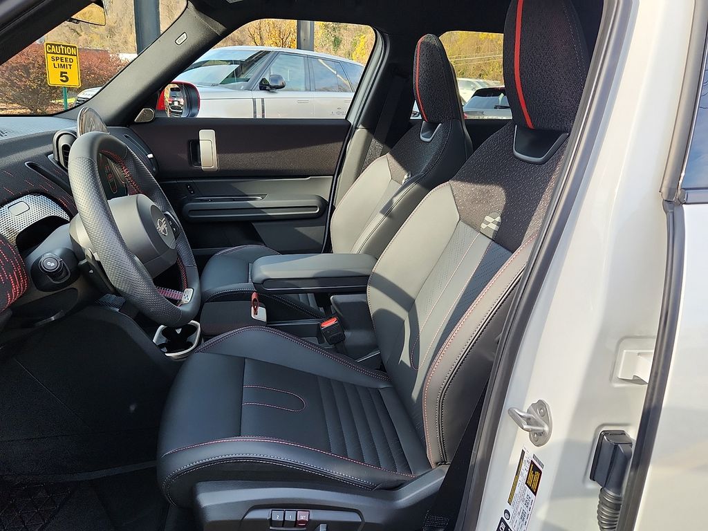 Thumbnail: 2025 MINI Cooper Countryman - 13