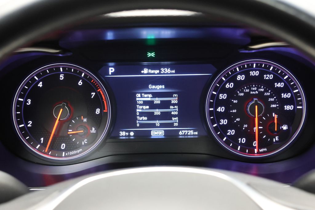 Thumbnail: 2019 Genesis G70 - 18