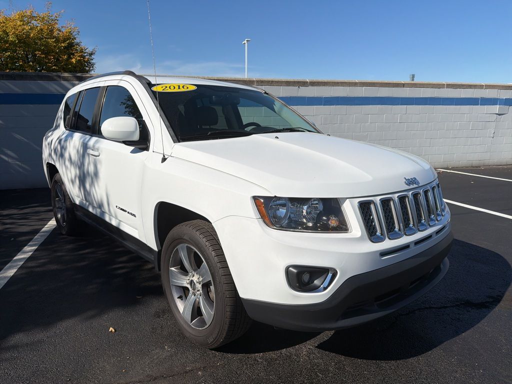 Thumbnail: 2016 Jeep Compass - 7
