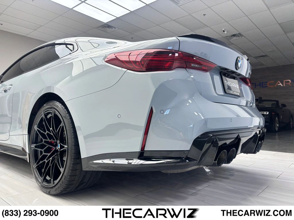 2025 BMW M4