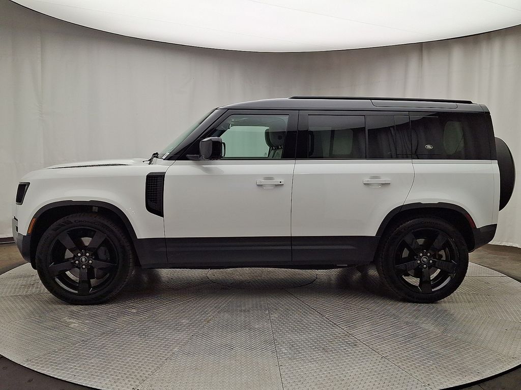 Thumbnail: 2023 Land Rover Defender - 7