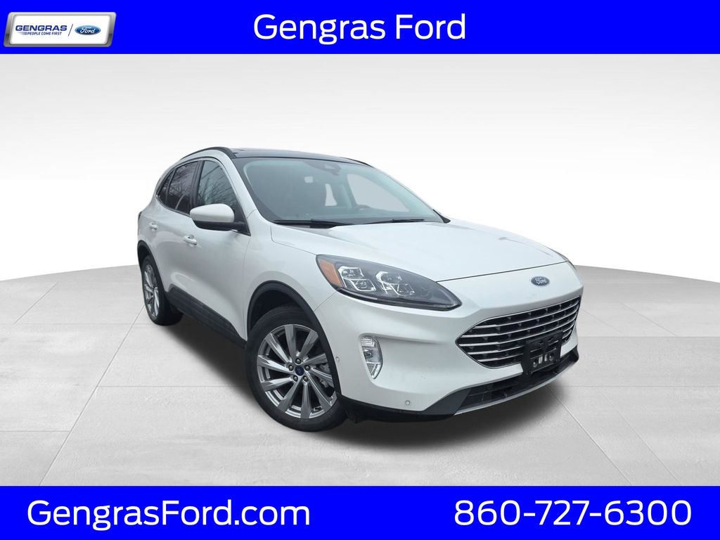 2022 Ford Escape Titanium AWD