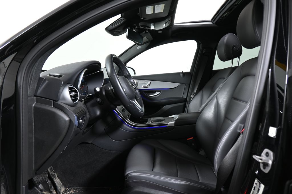 Thumbnail: 2023 Mercedes-Benz GLC - 3