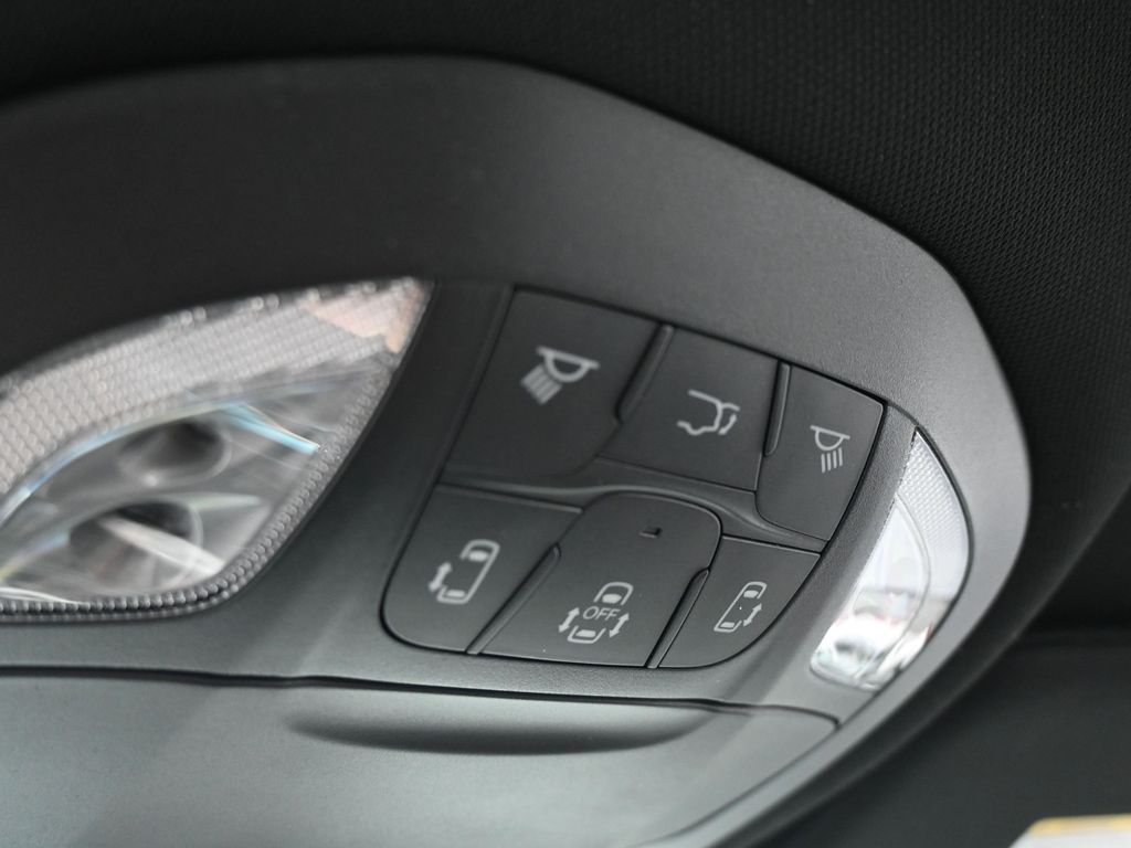 New 2026 Diamond Black Crystal Pearlcoat Chrysler Select image 22