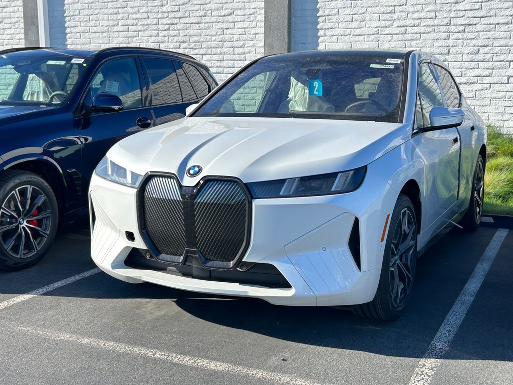 Thumbnail: 2026 BMW iX - 2