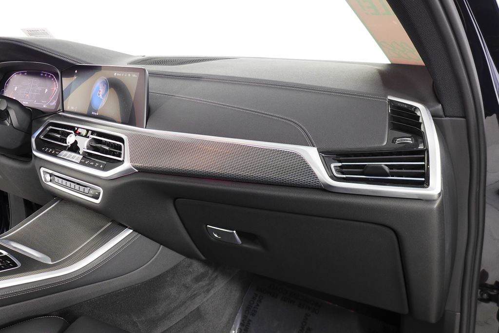 Thumbnail: 2022 BMW X5 - 14