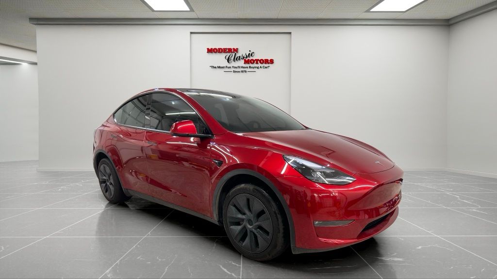 2025 Tesla Model Y Long Range AWD