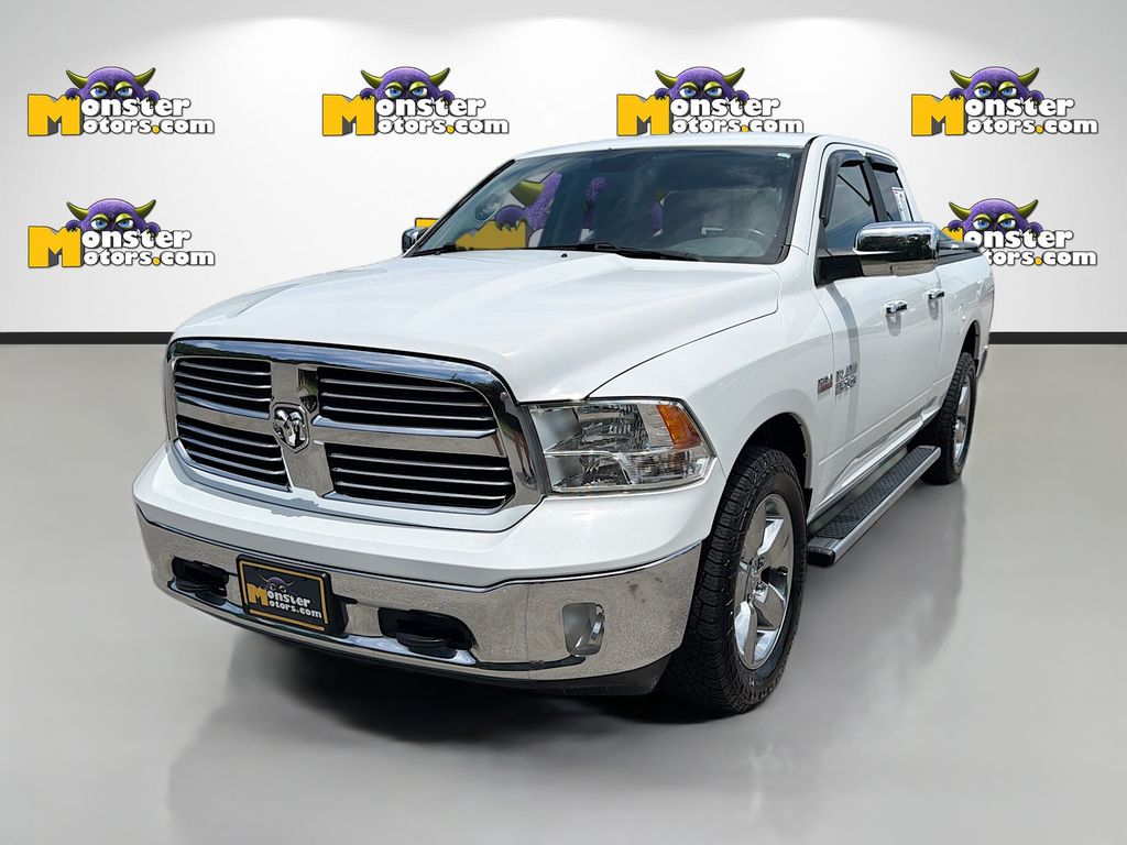 Bright White Clearcoat 2017 RAM 1500 SLT Quad Cab 4WD Pickup Truck Four-Wheel Drive 8-Speed Automatic