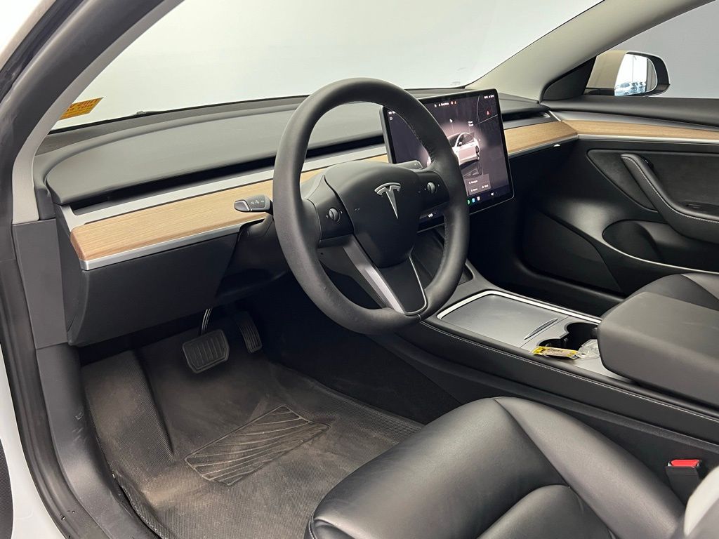Thumbnail: 2023 Tesla Model 3 - 22