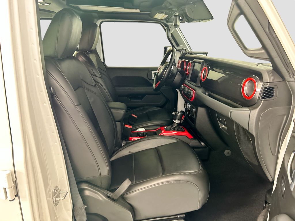Thumbnail: 2021 Jeep Wrangler - 19