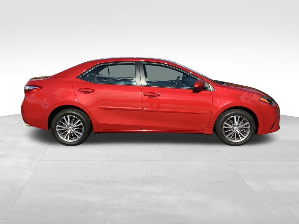 Thumbnail: 2014 Toyota Corolla - 6