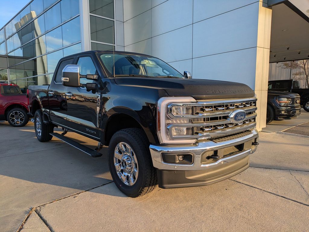 2026 Ford F-350 Super Duty LARIAT