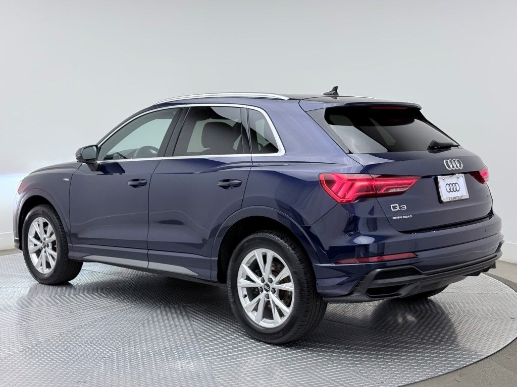 Thumbnail: 2021 Audi Q3 - 8