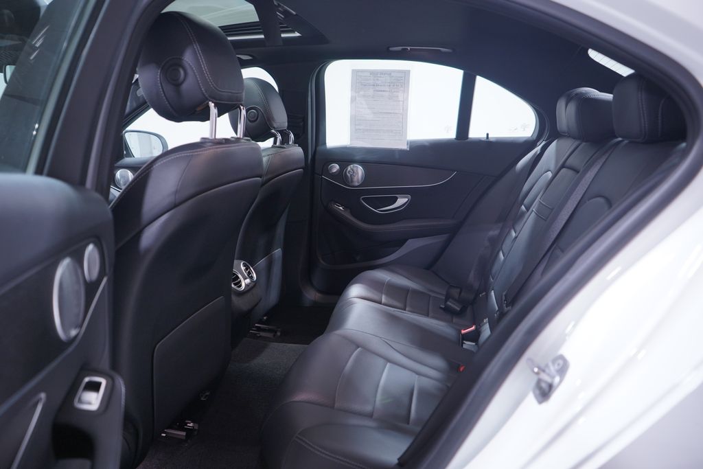 Thumbnail: 2020 Mercedes-Benz C-Class - 9