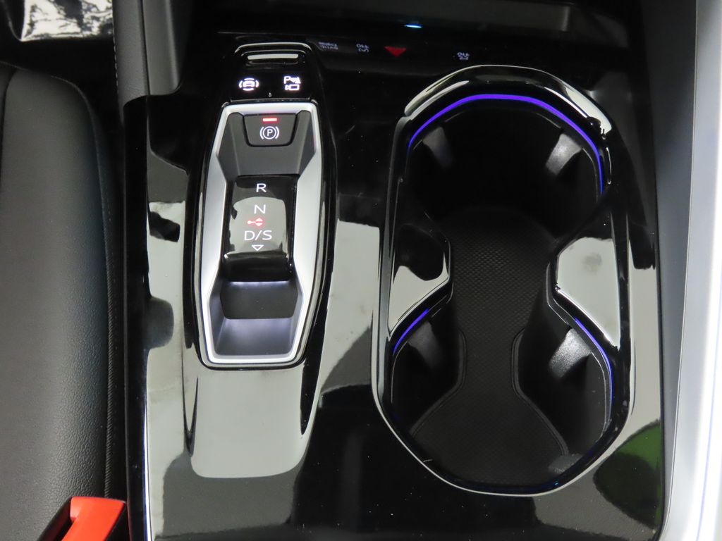 Thumbnail: 2025 Audi Q5 - 22