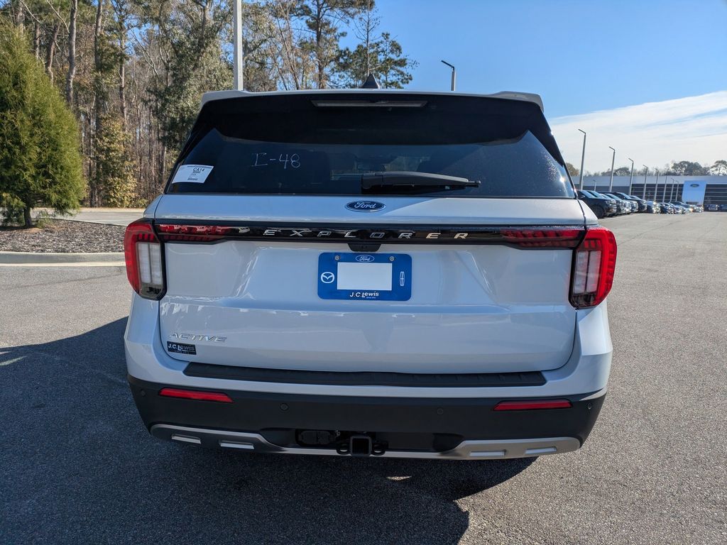 2026 Ford Explorer Active w/200A Pkg