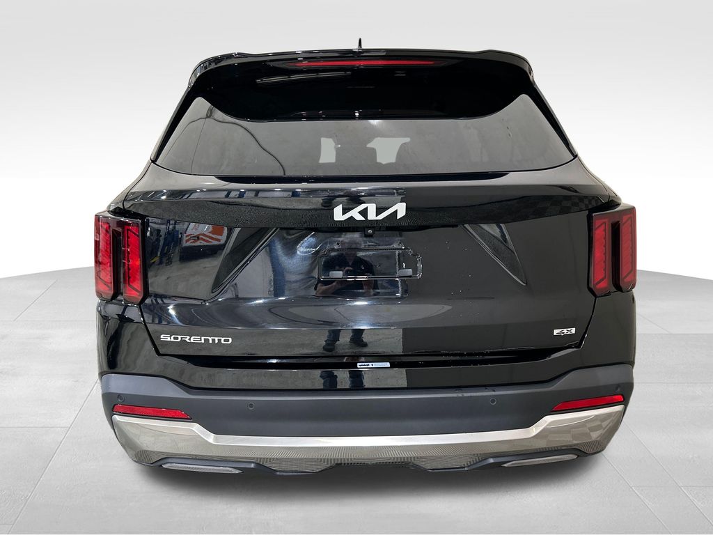 Used 2024 Black Kia S image 4