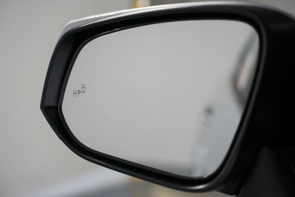 Thumbnail: 2025 Toyota RAV4 - 26