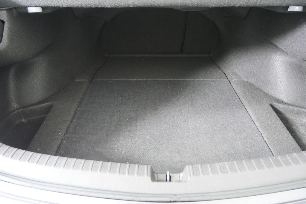 Thumbnail: 2018 Acura TLX - 17