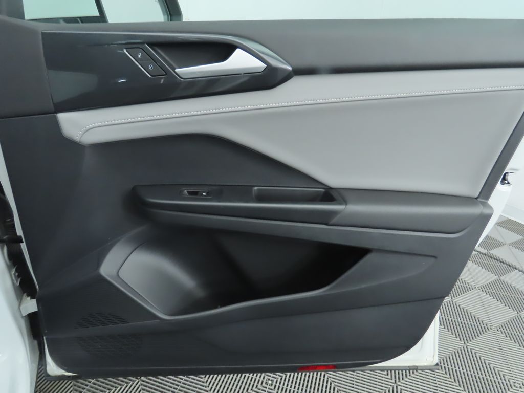 Thumbnail: 2022 Volkswagen Taos - 26