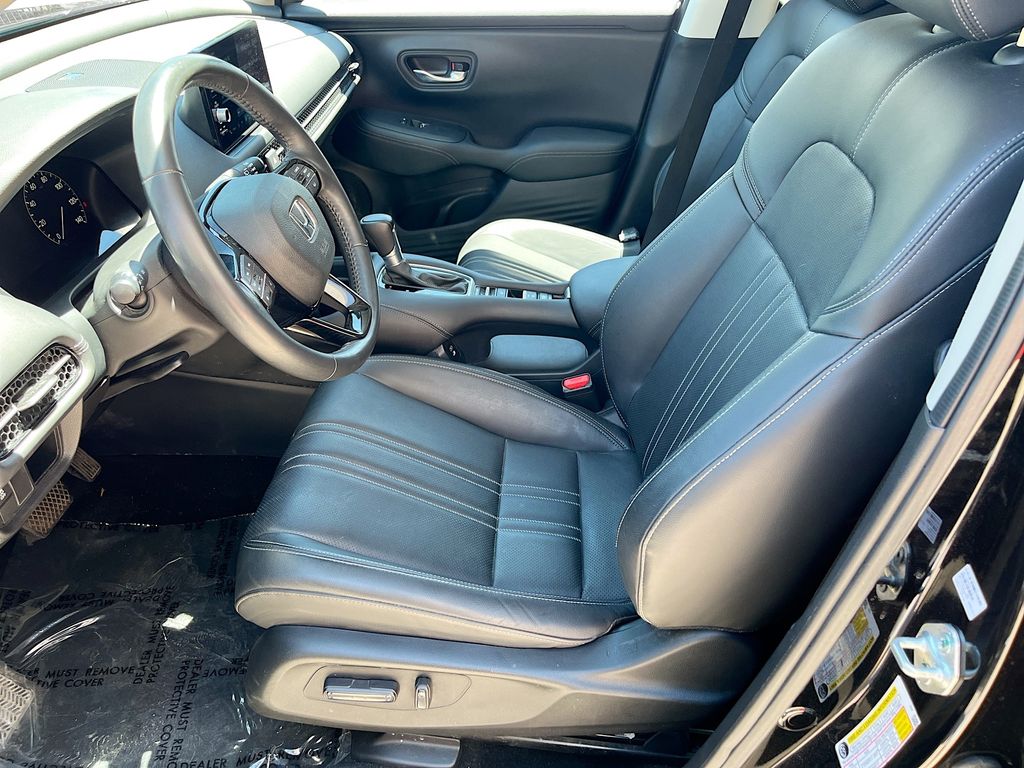 Used 2024 Black Honda EX-L image 21