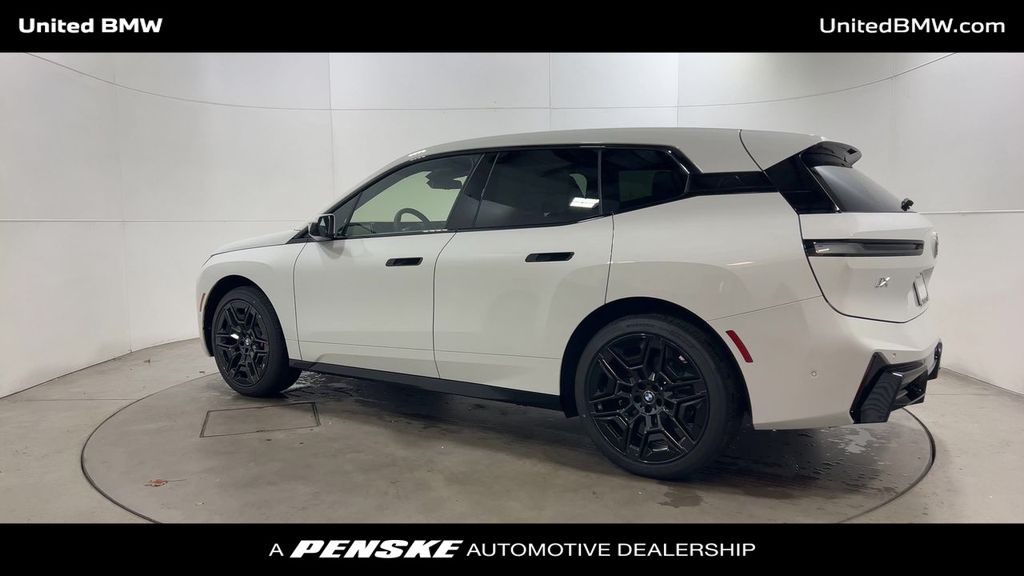 Thumbnail: 2026 BMW iX - 6