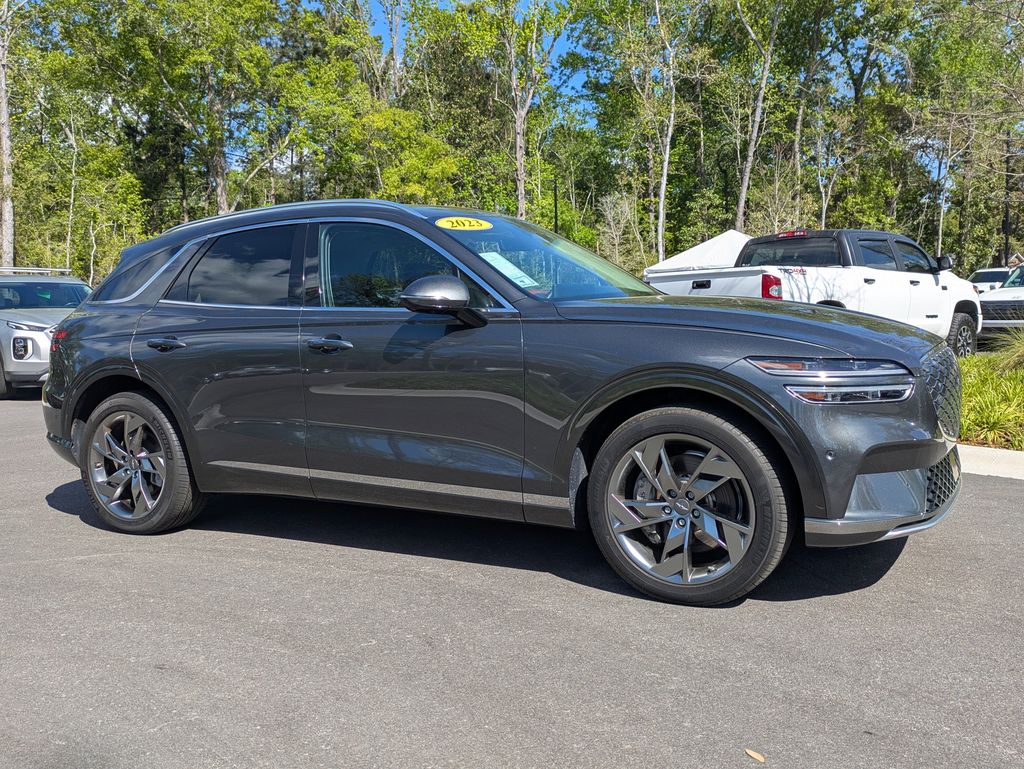 Makalu Gray 2023 Genesis GV70 Electrified AWD SUV / Crossover All-Wheel Drive 1-Speed Automatic