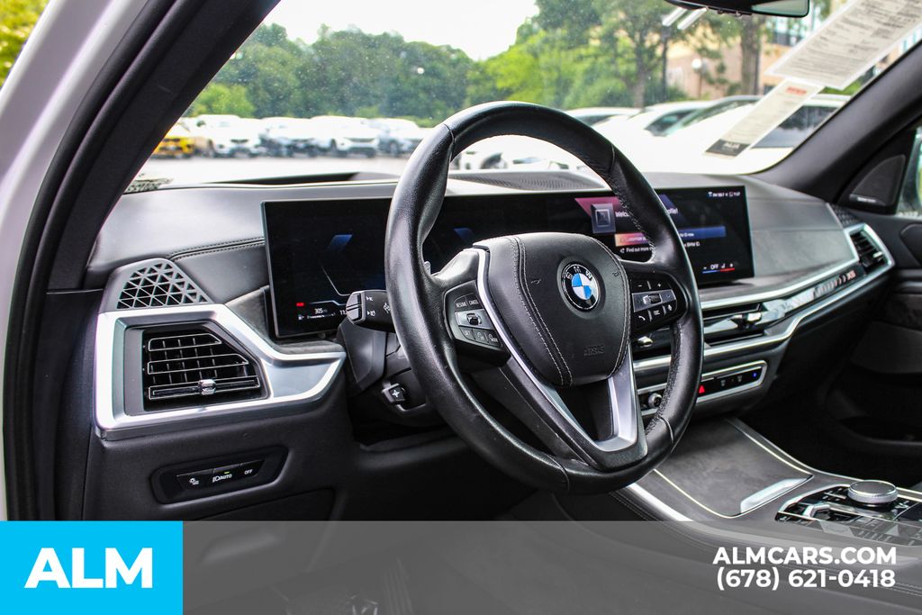 Used 2024 White BMW sDrive40i image 22