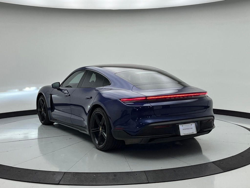 Thumbnail: 2021 Porsche Taycan - 3