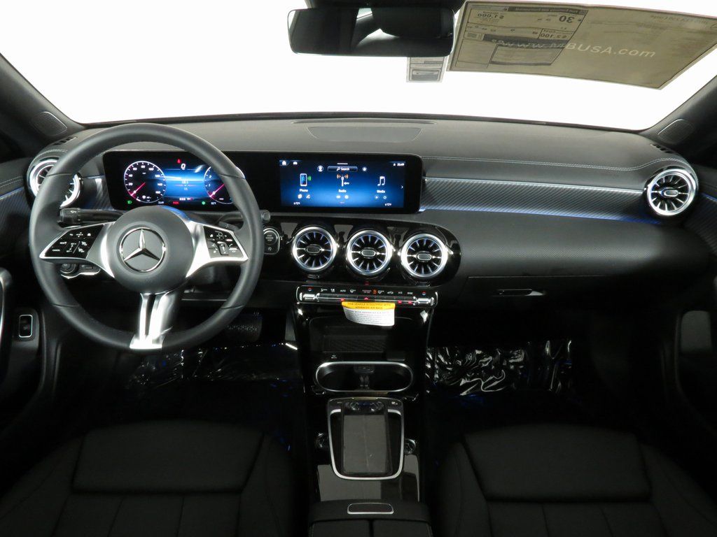 2025 Mercedes-Benz CLA 250 4