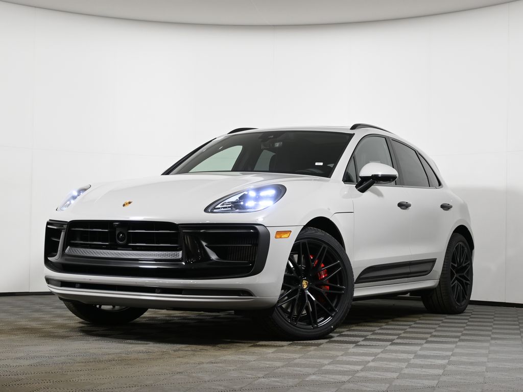 Thumbnail: 2026 Porsche Macan - 1