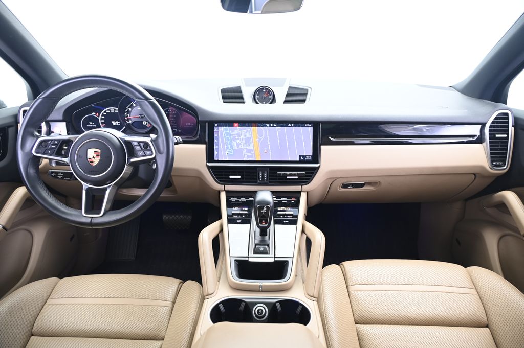 Thumbnail: 2020 Porsche Cayenne - 31
