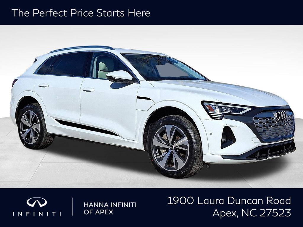 2024 Audi Q8 e-tron quattro Premium Plus AWD
