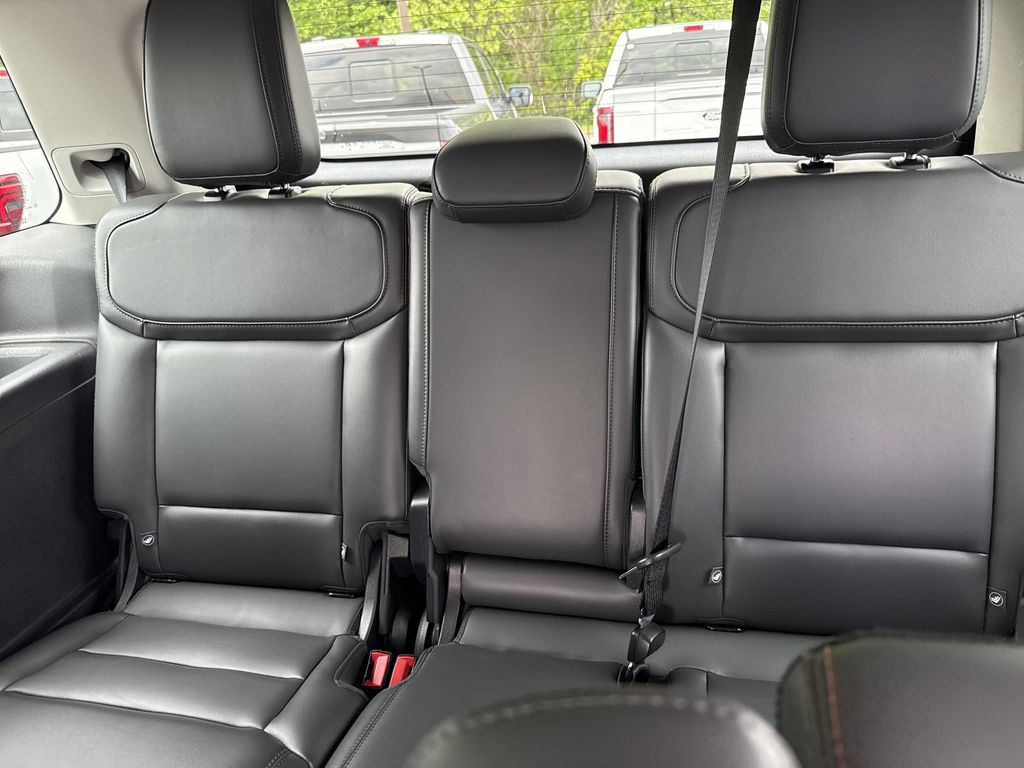 Used 2025 Ford Expedition SUV