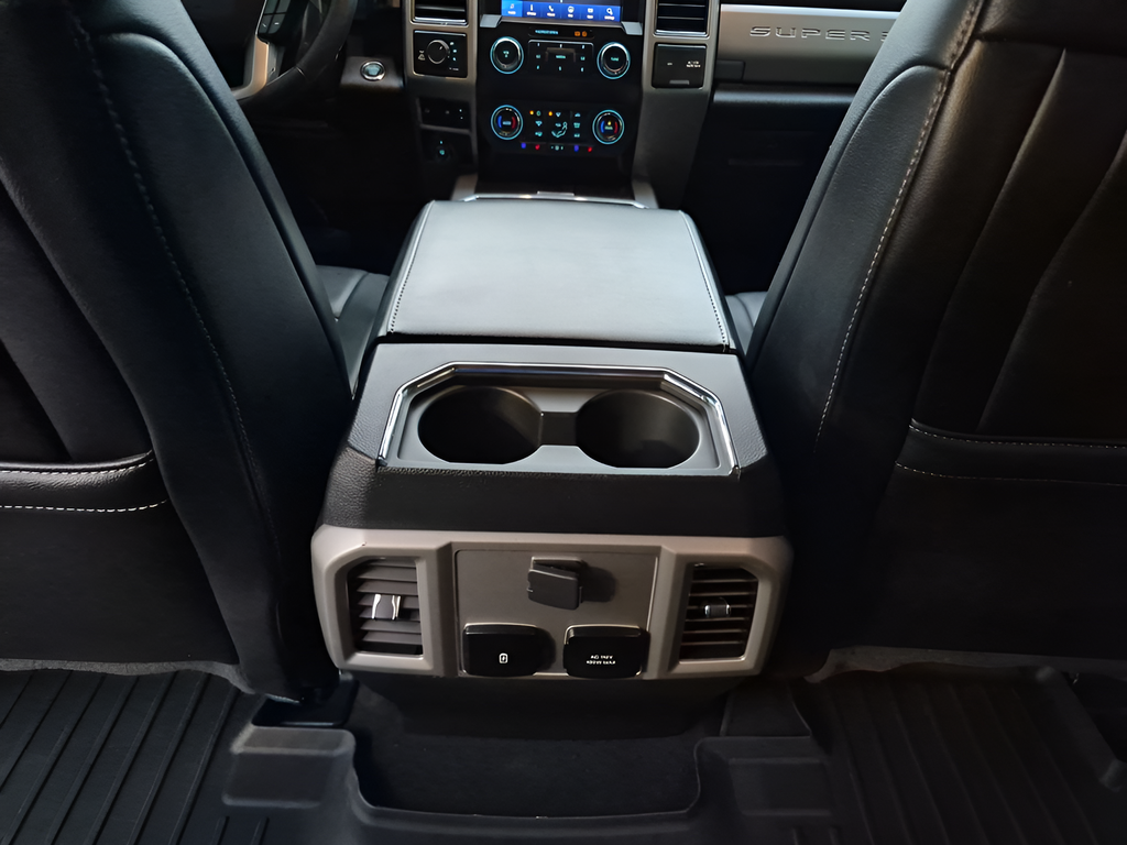 Used 2020 Silver Ford Lariat image 39