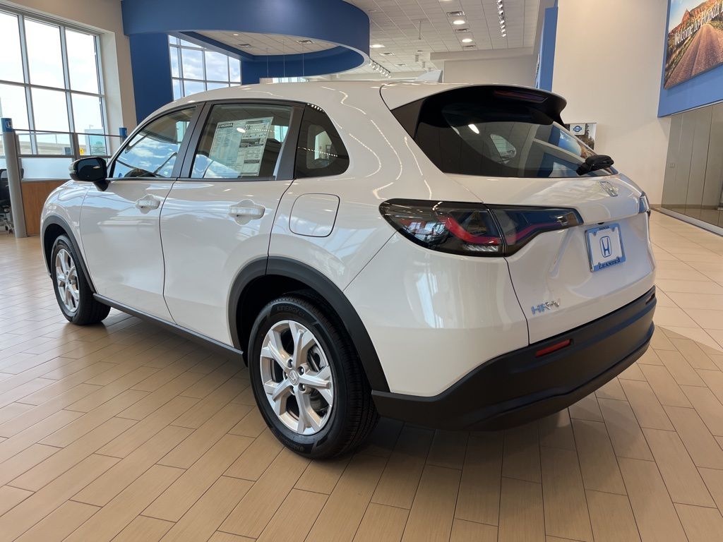 Thumbnail: 2025 Honda HR-V - 4
