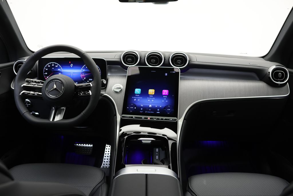 Thumbnail: 2027 Mercedes-Benz GLC - 17