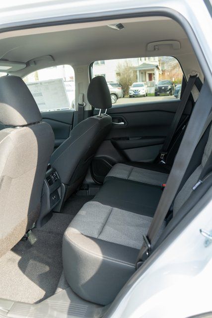 2026 Nissan Rogue SV - 9