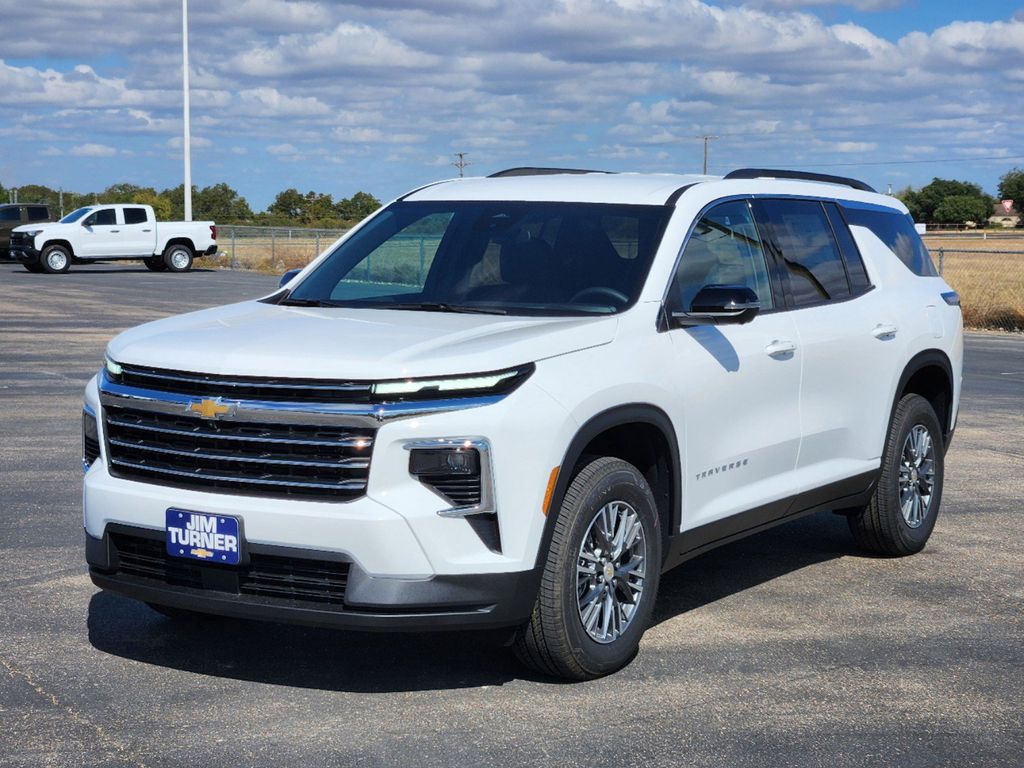 2024 Chevrolet Traverse LT 2