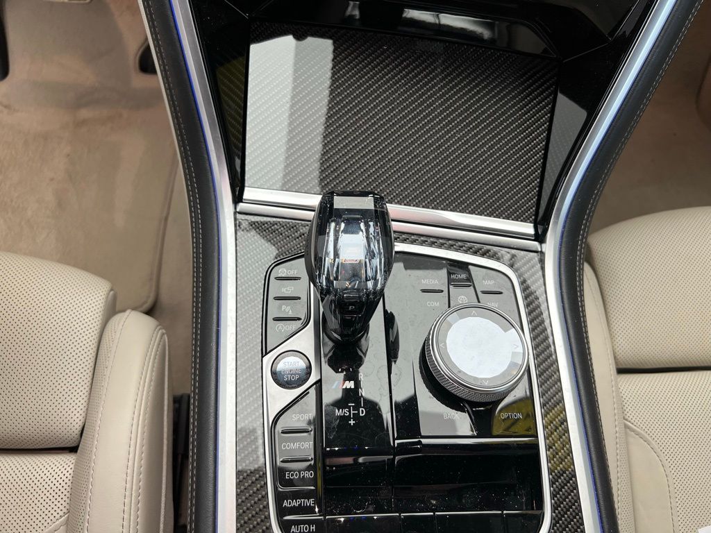 2022 BMW 8 Series M850i xDrive 16