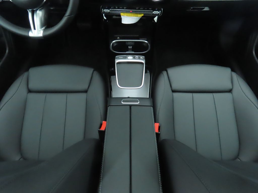 Thumbnail: 2025 Mercedes-Benz CLA - 17