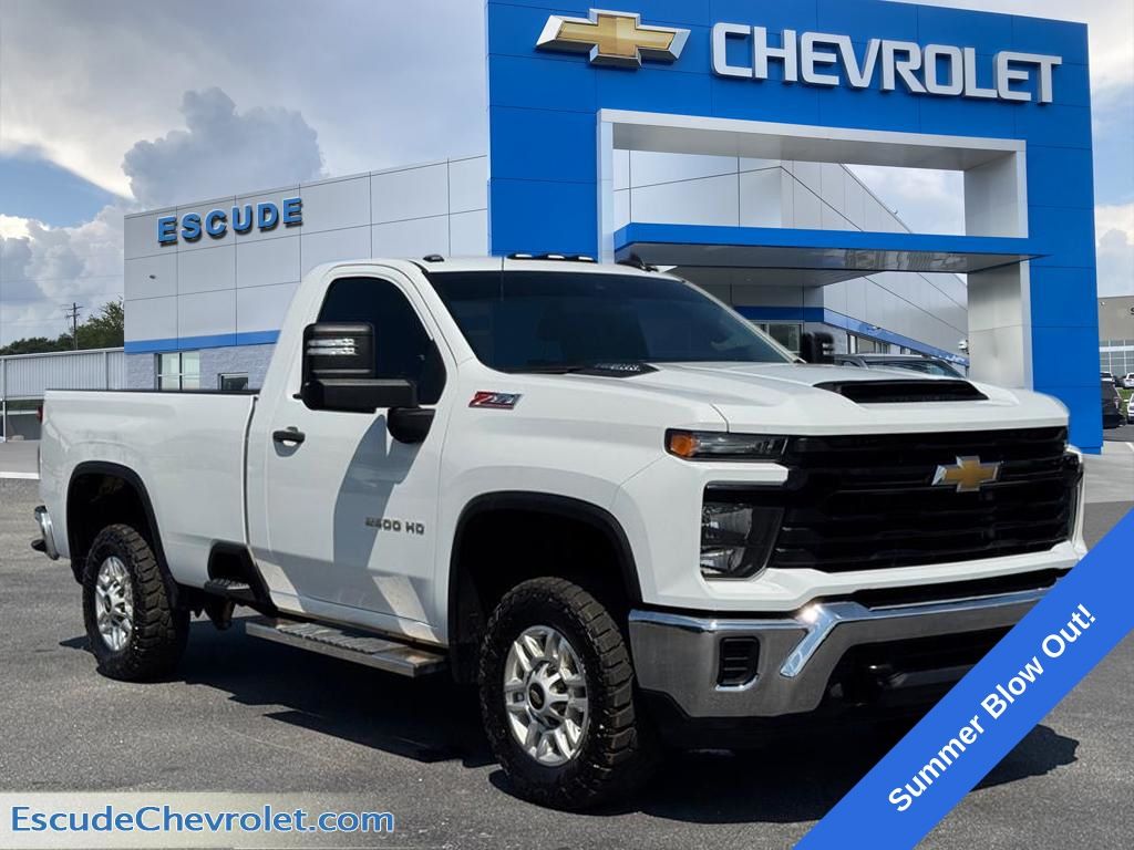 Summit White 2024 Chevrolet Silverado 2500HD Pickup Truck Four-Wheel Drive Automatic