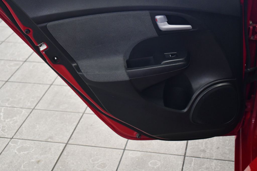 Thumbnail: 2012 Honda Insight - 30