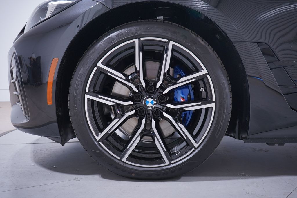 2025 BMW i4 eDrive40 2